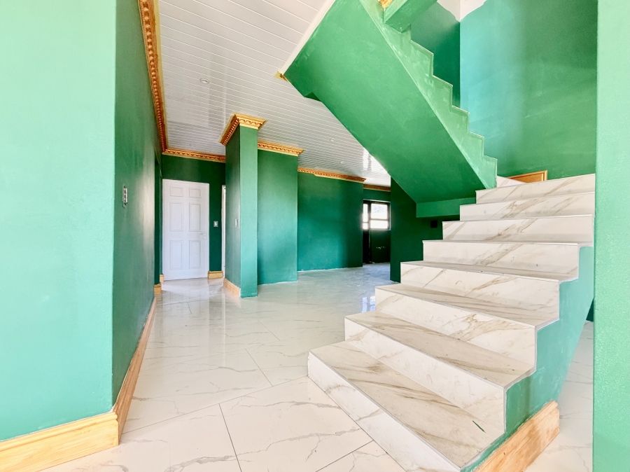 5 Bedroom Property for Sale in Hawston Western Cape